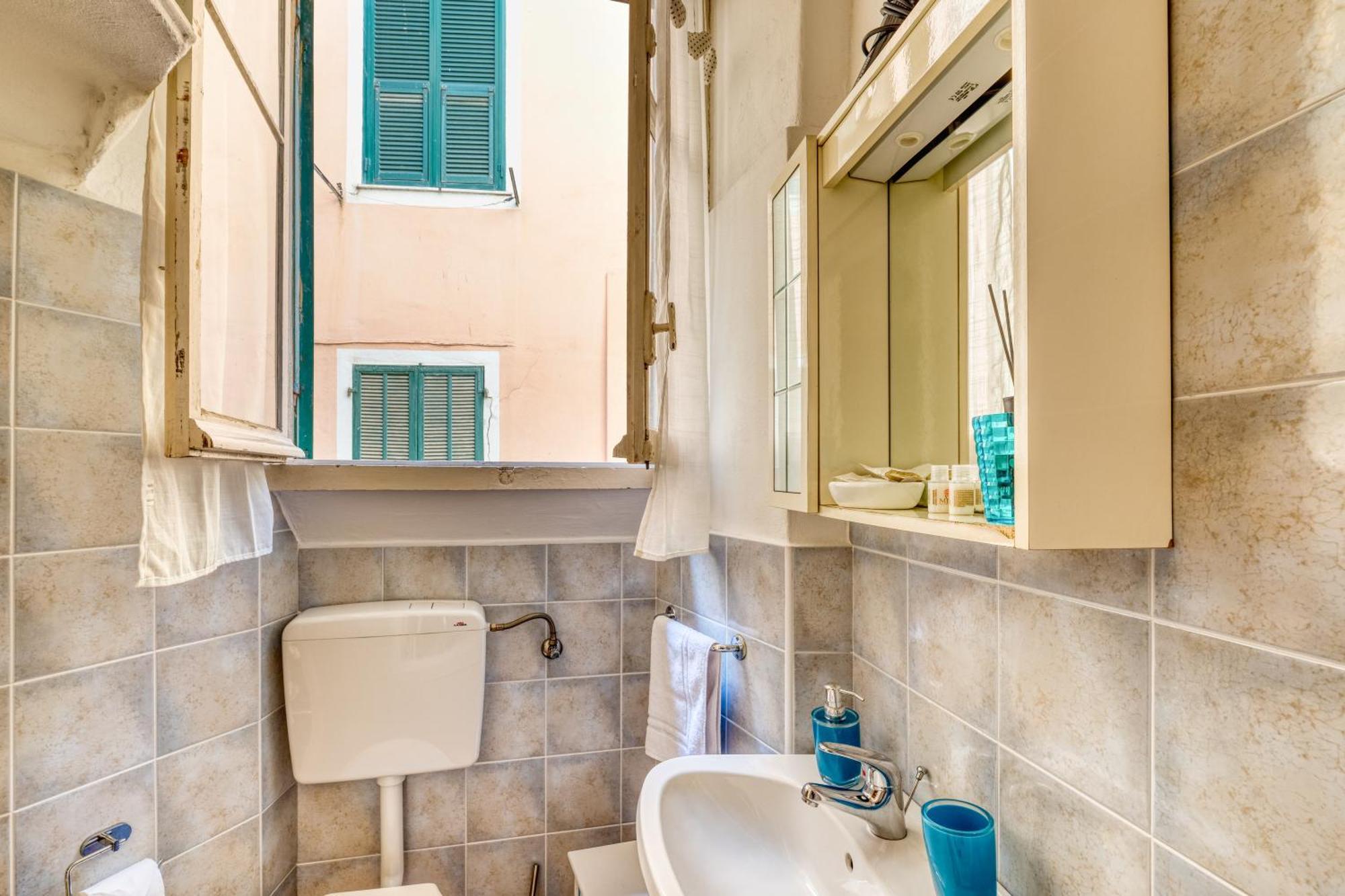 Mini Accommodation In Sanremo Liguria Buitenkant foto